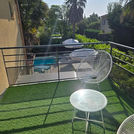 La Parenthese De Villepey Pensionat 4*